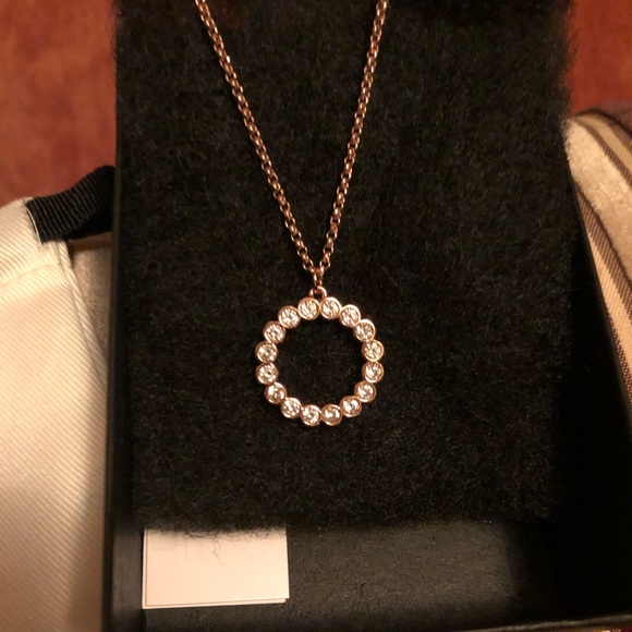 kate spade Jewelry - Price drop Kate Spade gorgeous rose gold necklace
